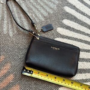 COACH SAFFIANO WRISTLET